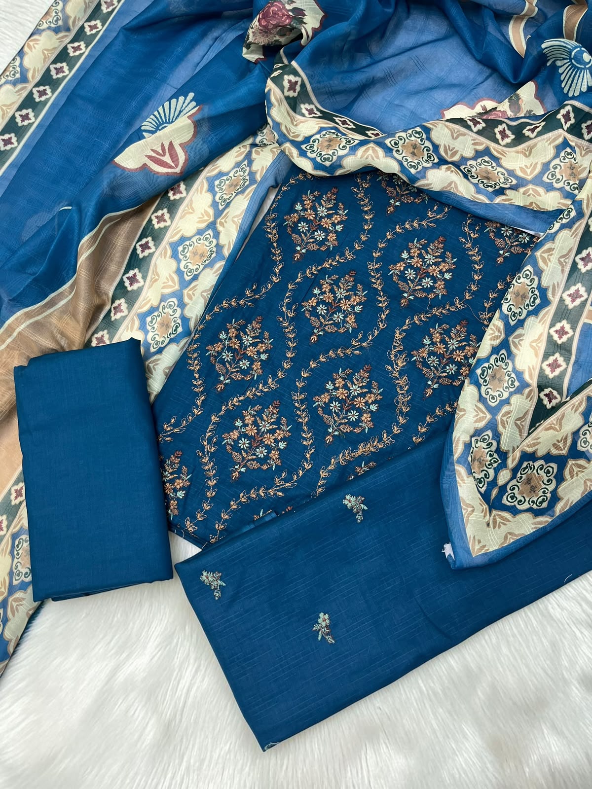 The Deep Ocean Teal Luxury Lawn Collection - 3PC